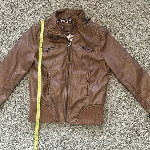 Ci sono faux leathered small woman’s jacket - Picture 13 of 16